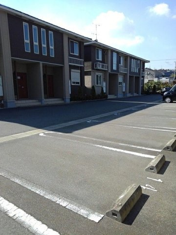 ジェルメ　Ａの駐車場