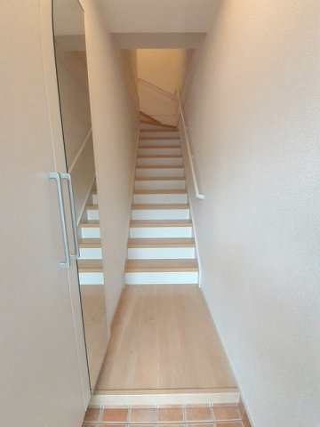 フォレスト　ガーデン　Ｄの玄関