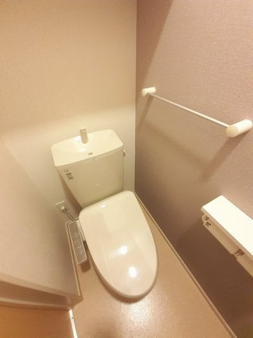 フォレスト　ガーデン　Ｄのトイレ