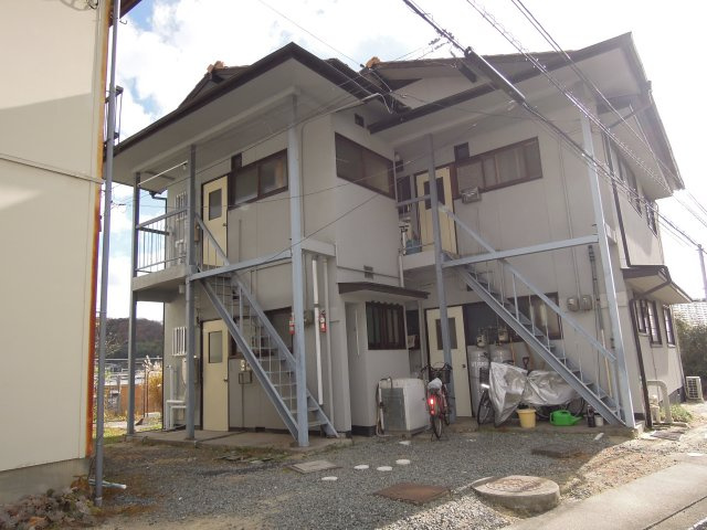 笠岡市笠岡のアパート