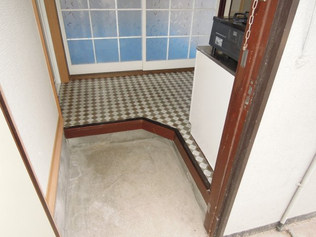 津崎アパートAの玄関