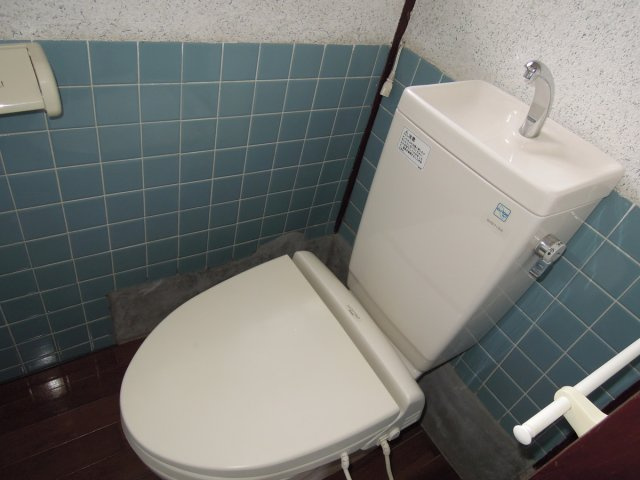 津崎アパートAのトイレ