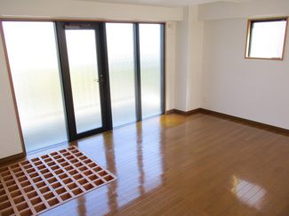 【洋室】 | レジデンス新垣