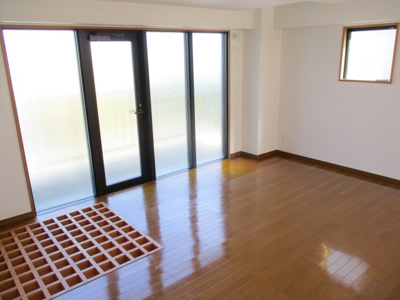 【洋室】 | レジデンス新垣