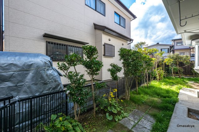 箱清水2丁目売家の庭