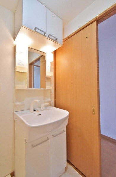 パークフロント香久山の洗面所