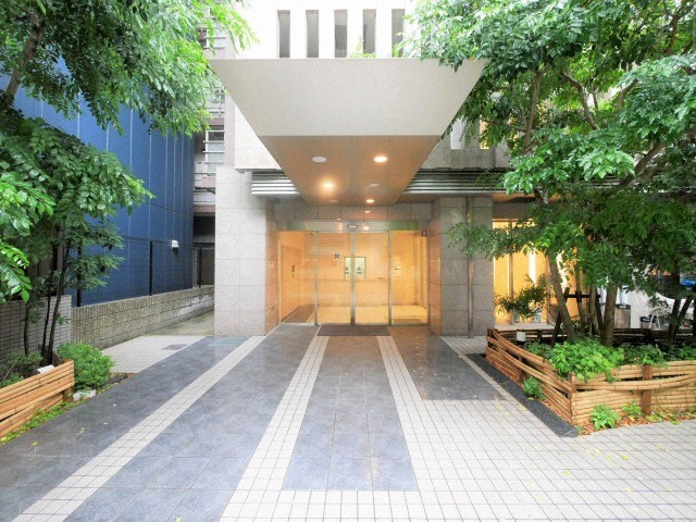 KDX堺筋本町レジデンスのエントランス