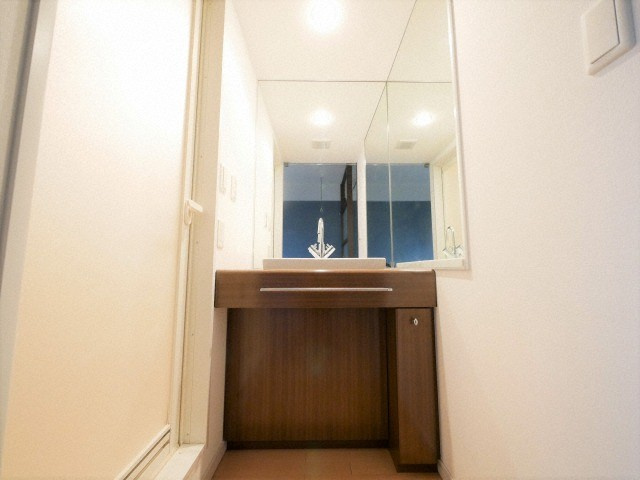 KDX堺筋本町レジデンスの洗面所