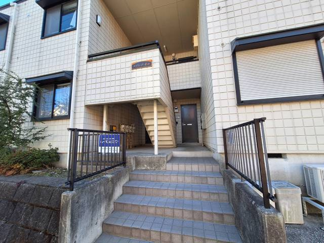 メゾン・ド・葉山の駐車場