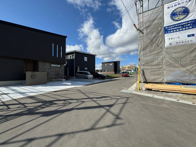 新築戸建・新築建売　須賀川市森宿字安積田【長期優良住宅】西袋一小・西袋中の前面道路含む現地写真