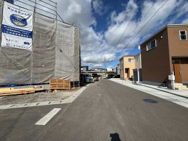 新築戸建・新築建売　須賀川市森宿字安積田【長期優良住宅】西袋一小・西袋中の前面道路含む現地写真