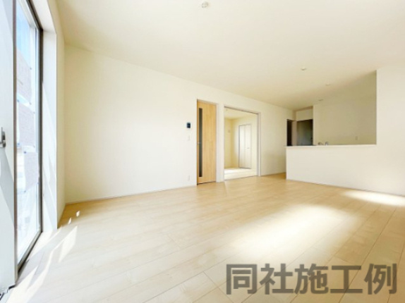 新築戸建・新築建売　須賀川市森宿字安積田【長期優良住宅】西袋一小・西袋中の居間・リビング|同社施工例