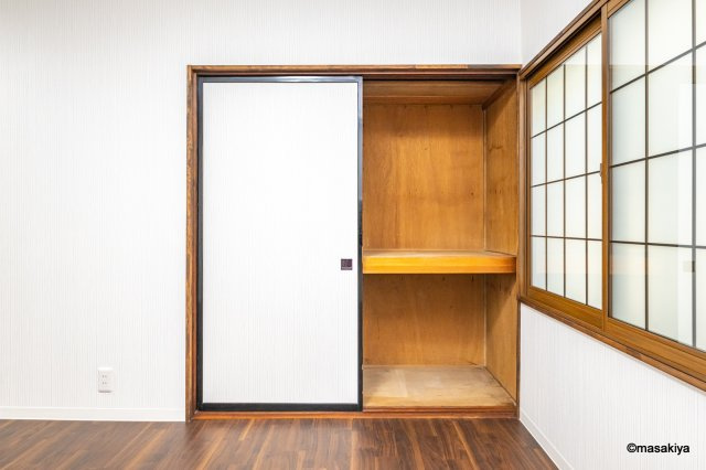 中村ビルの収納