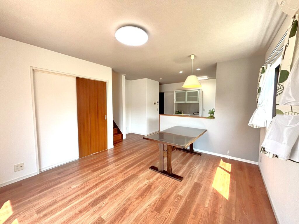 【居間・リビング】の画像