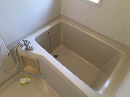 ヴィラ・ハピネス Ｂ棟の浴室