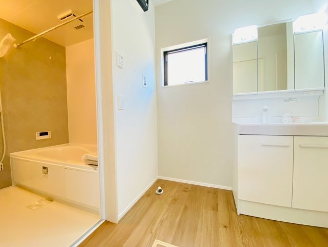 よかタウン／東区花立６丁目４期／３号棟の独立洗面台