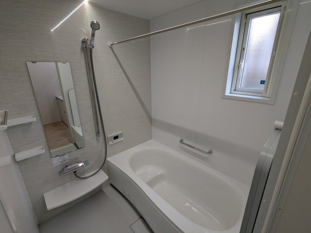 和歌山市府中・新築戸建・116234の浴室