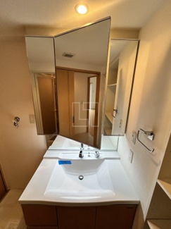 【独立洗面台】 | クロスレジデンス大阪新町 | クロスレジデンス大阪新町　独立洗面化粧台