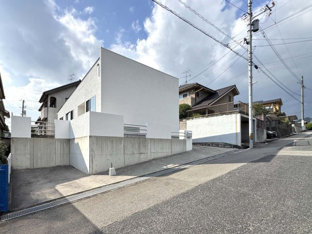 中古再生住宅：青葉台2丁目 の外観|中古再生住宅：青葉台2丁目
★先着順販売受付開始！
◎庭付のある拘りの中古平屋住宅
◎大門駅車で11分
◎駐車3台 以上可