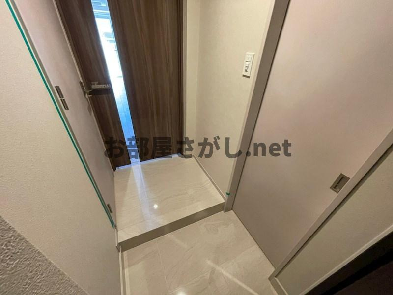 レヴァンテ浅草観音 壱【木目調でモダンな内装の1LDK／10月下旬入居可】の玄関