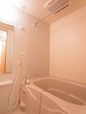 アンジュエールＢの浴室