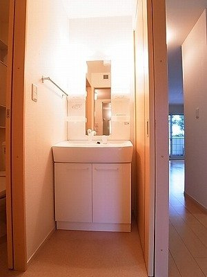 アンジュエールＢの洗面所