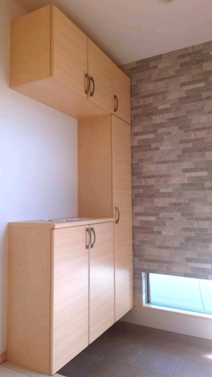 ◆２沿線利用可能◆リビング広々１９帖以上の４ＬＤＫ◆角地◆宇治市広野町尖山の玄関|シューズボックス