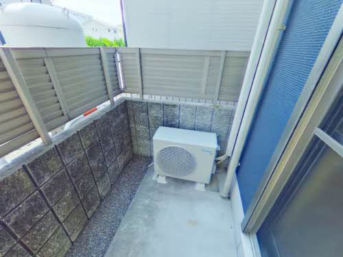 シャーメゾン長津の庭