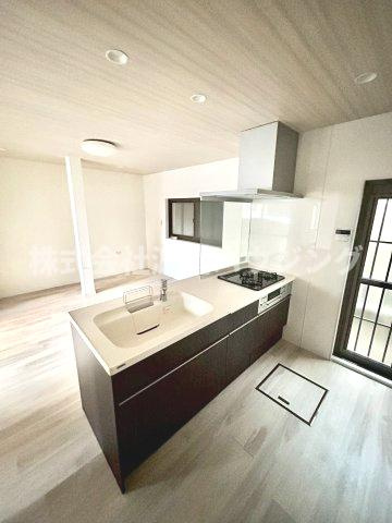 西弓削2丁目一戸建のキッチン