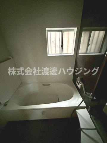 西弓削2丁目一戸建の浴室