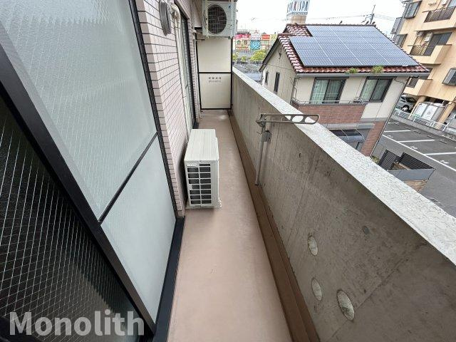 ロイヤルフラット壱番館のバルコニー