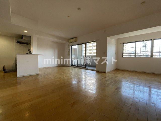 グレンパーク梅田北の居間・リビング