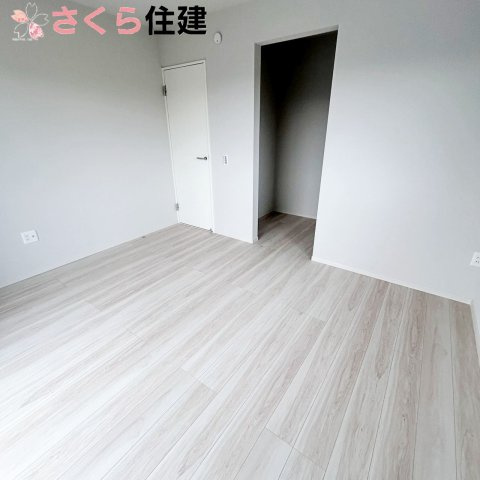 宇都宮市西原町2期　4号棟の洋室|全室収納付きの居室です
