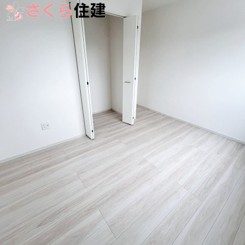 宇都宮市西原町2期　4号棟の洋室|全室収納付きです