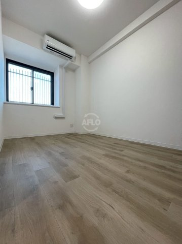 フロンティアタワー難波EASTの洋室|グランソレイユ日本橋　洋室