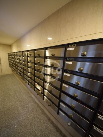 フロンティアタワー難波EASTのその他共用部分|グランソレイユ日本橋　メールボックス