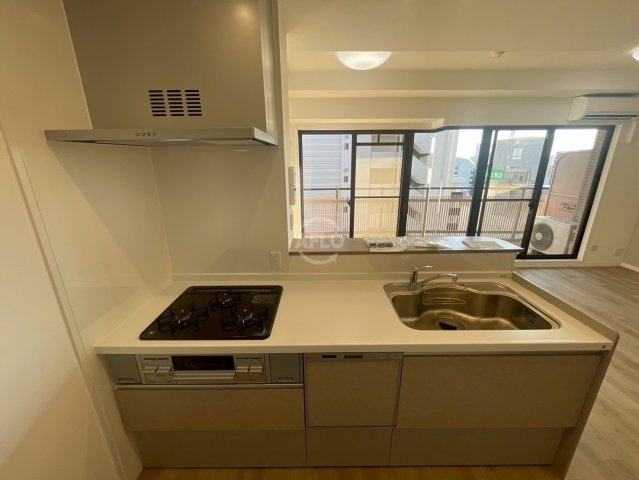 フロンティアタワー難波EASTのキッチン|グランソレイユ日本橋　キッチン