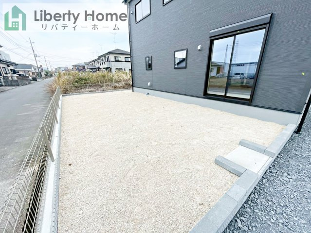 小美玉市上玉里第2　新築戸建　2号棟のエントランス