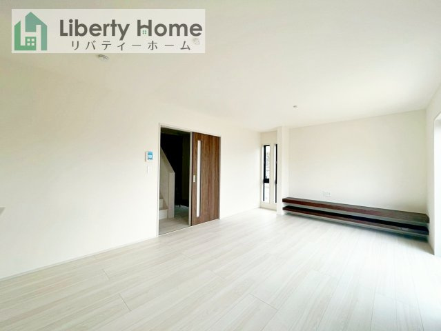 小美玉市上玉里第2　新築戸建　2号棟の居間・リビング