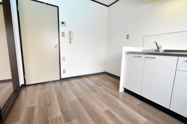 ホワイトハイツの居間・リビング