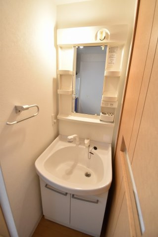 ラナップスクエア南森町ＮＥＸＴ　ＳＴＡＧＥの洗面所|※建物内別間取参考写真