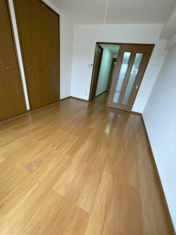 ユウメイトビルの内装