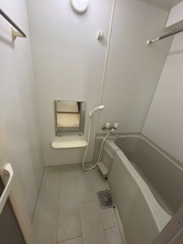 ユウメイトビルの浴室|きれいなお風呂です♪