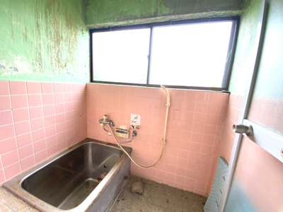 【前面道路含む現地写真】 | 大洗町和銅　店舗兼居宅【磯浜さくら坂通り】6K　