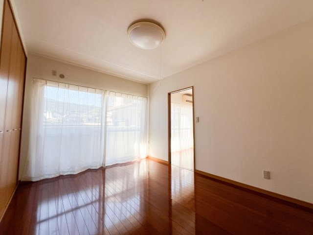 コーポ中ノ丸Ⅰの洋室