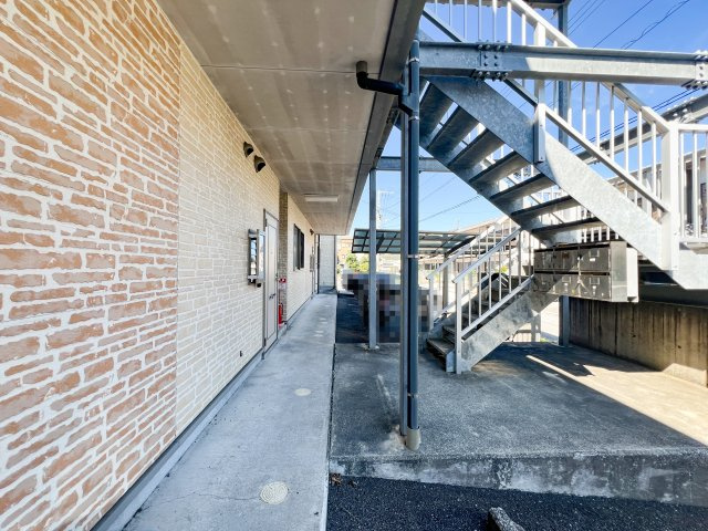 コーポ中ノ丸Ⅰのエントランス