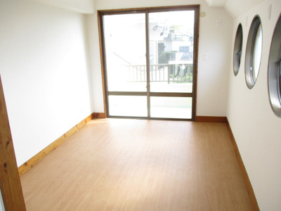 【洋室】 | 松田共同住宅