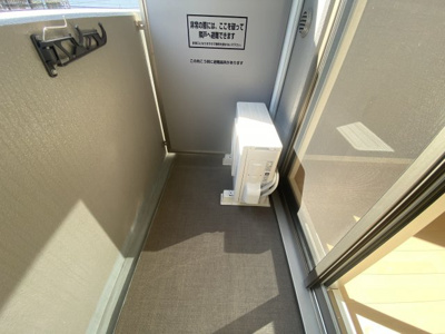 【バルコニー】 | LANTANA GARDEN | 外からの目が気にならないバルコニーで洗濯物が干せます