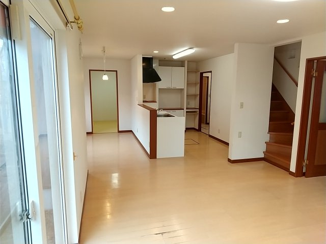 【オーナーチェンジ戸建】鳥取北3丁目中古住宅の居間・リビング