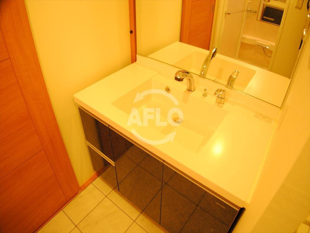 リーガル北堀江　堀江小学校区の独立洗面台|リーガル北堀江　独立洗面台